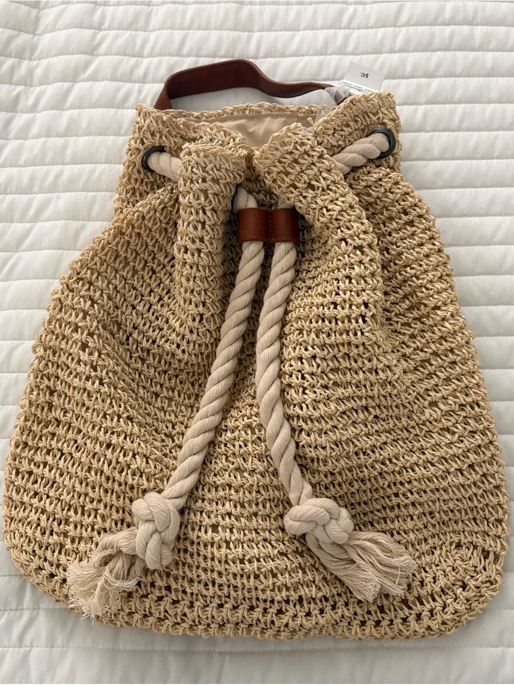 Woven Straw Drawstring Bucket Bag - backpack. Rope strap. NWT - Picture 2 of 6